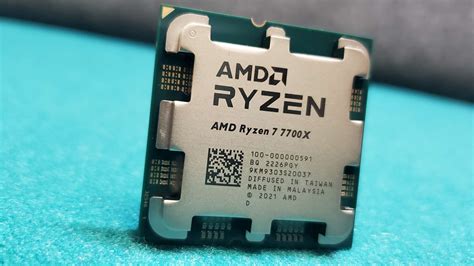 AMD Ryzen™ 7 7700X Desktop Processor.